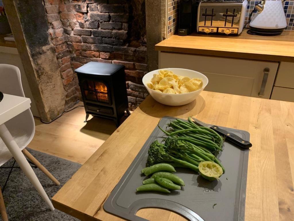 The Tenth House, Grade II Listed Georgian Town House, Wirksworth, Derbyshire, Peak District Cottage, Sleeps 4 Exteriör bild