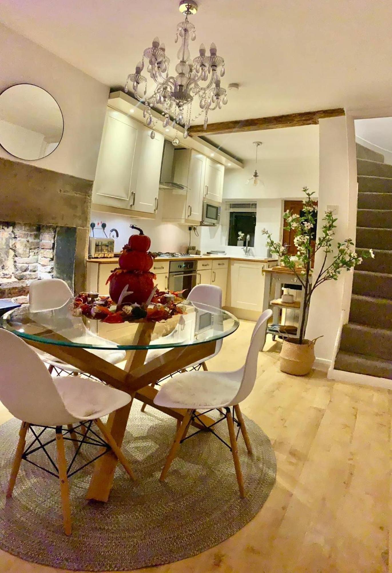 The Tenth House, Grade II Listed Georgian Town House, Wirksworth, Derbyshire, Peak District Cottage, Sleeps 4 Exteriör bild