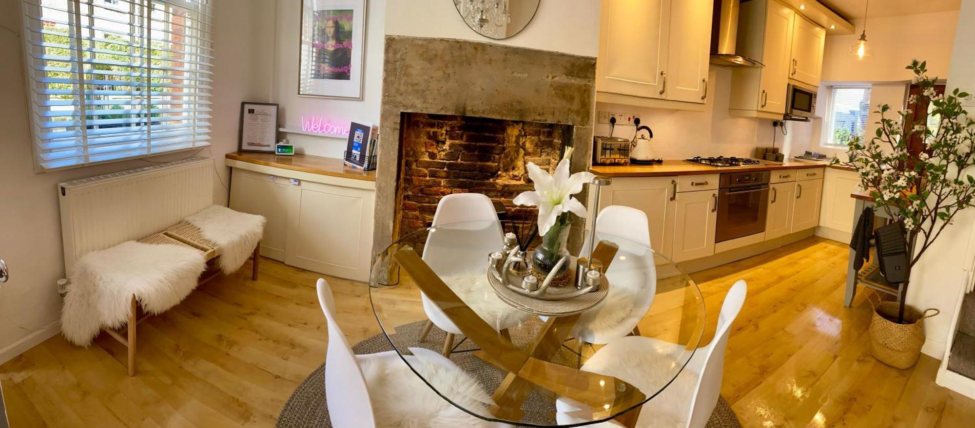 The Tenth House, Grade II Listed Georgian Town House, Wirksworth, Derbyshire, Peak District Cottage, Sleeps 4 Exteriör bild