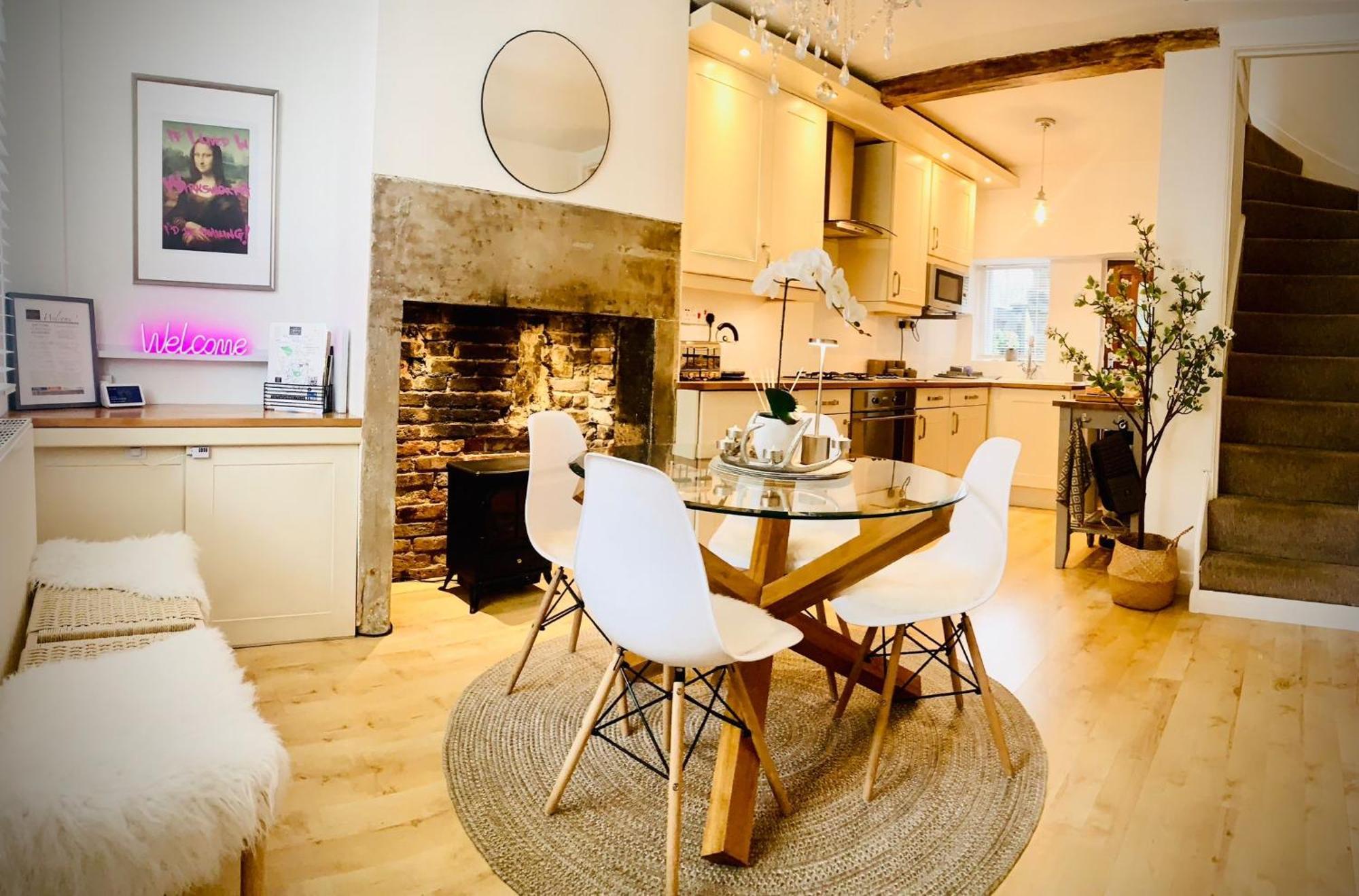 The Tenth House, Grade II Listed Georgian Town House, Wirksworth, Derbyshire, Peak District Cottage, Sleeps 4 Exteriör bild